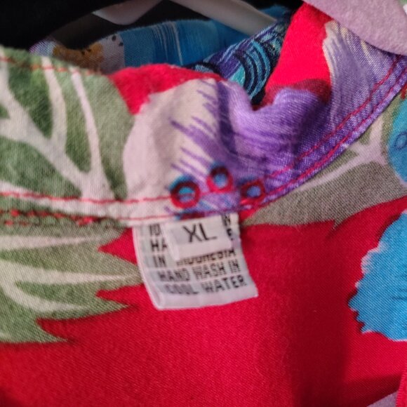 Men's Red Retro Hawaiian Shirt - Picture 3 of 3